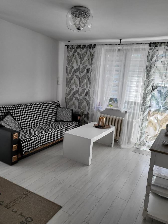 Apartamento Apartament Zorzy Przy Instytucie Kardiologii Anin Varsovia Exterior foto